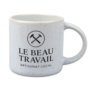Mug moucheté céramique personnalisé avec texte et logo